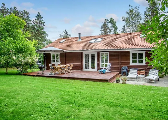 Дом отдыха Beautiful Home In Nykobing Sj With Wifi *